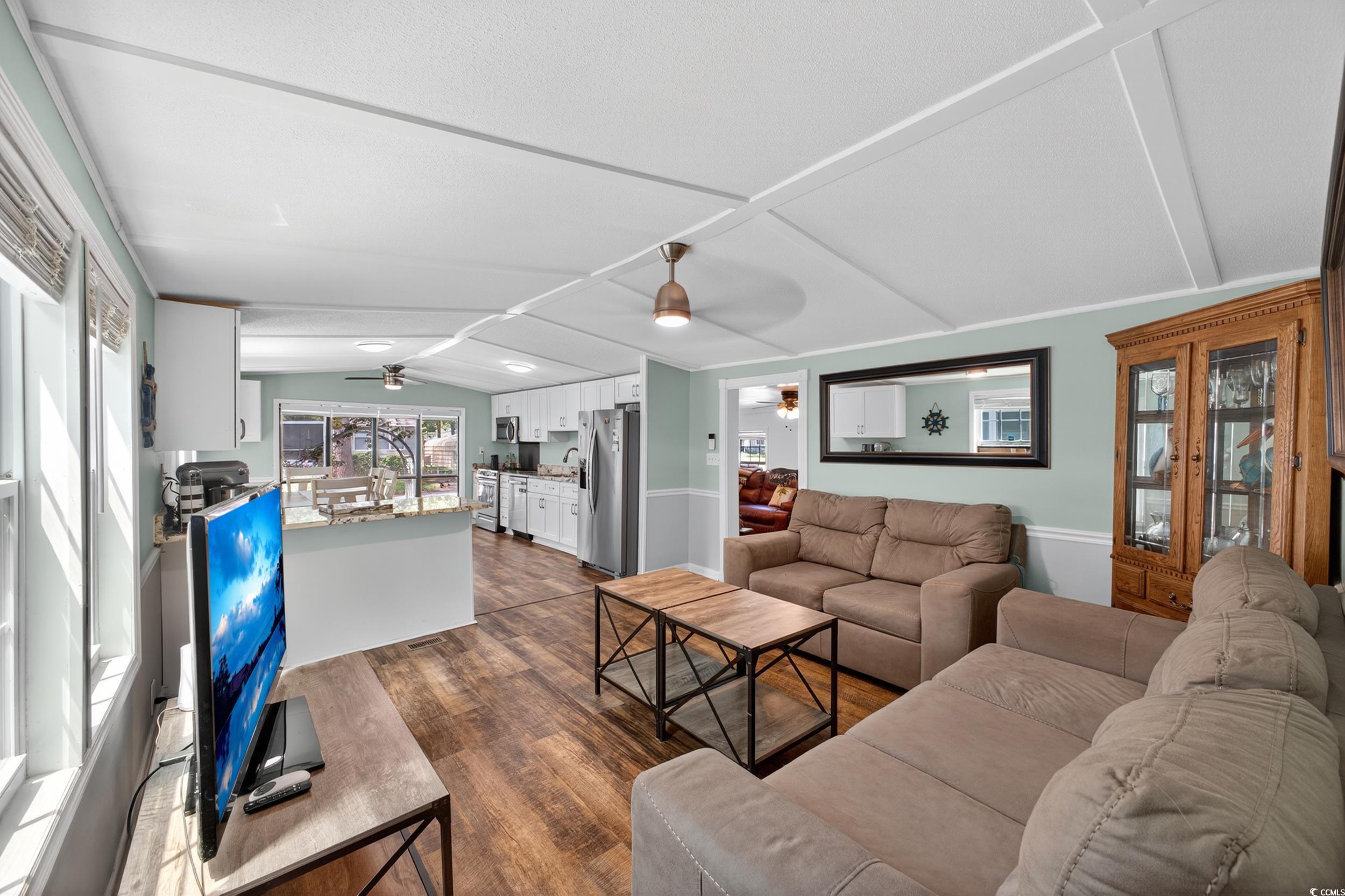 25 Ocean Reef Lane Murrells Inlet, SC 29576 - Photo 13 of 40