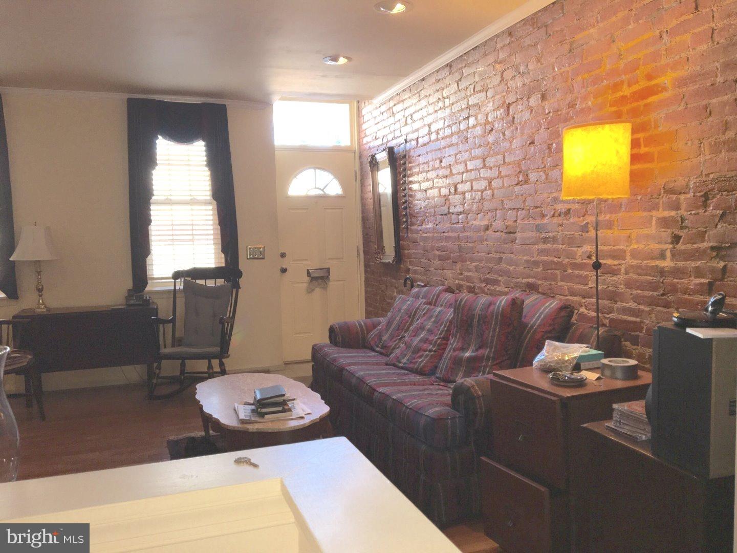 234 Reed Street Philadelphia, PA 19147 - Photo 5 of 25 Living Room