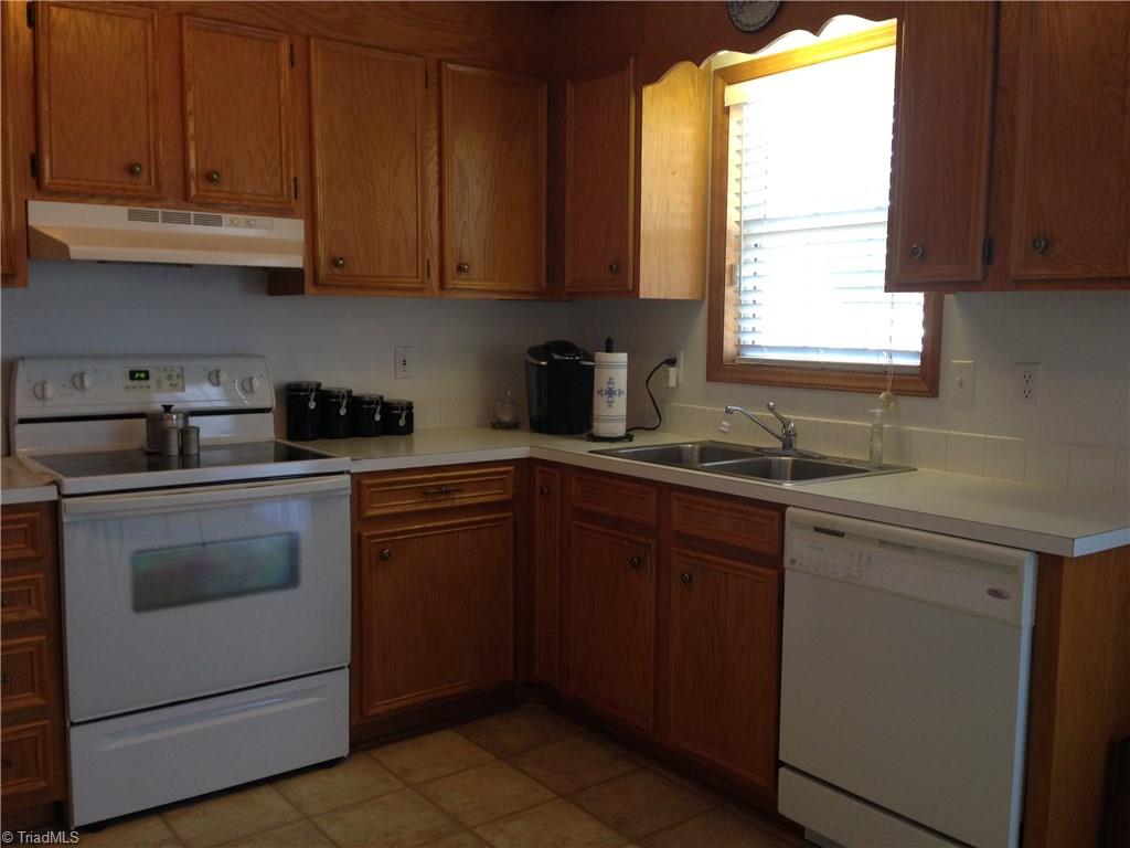 166 Cameron Road Lexington, NC 27295 - Photo 6 of 21 Gallery Image 6