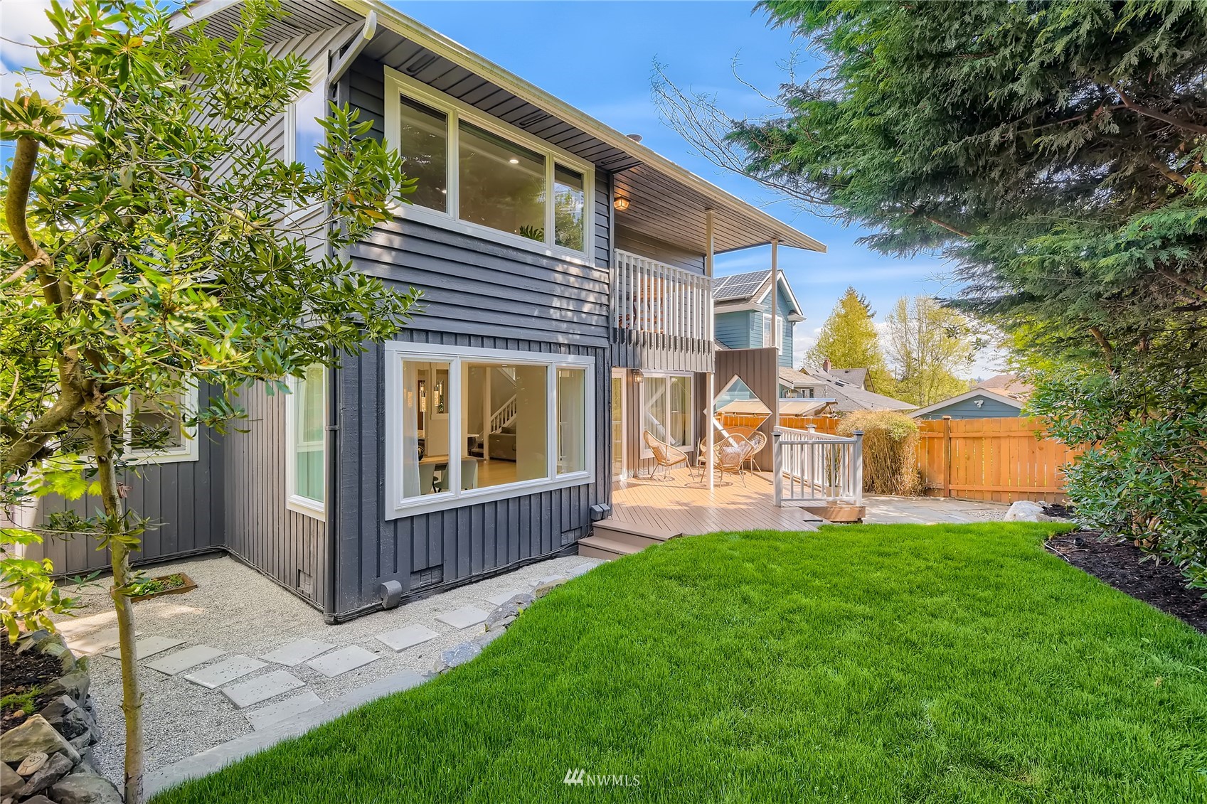 711 North 65th Street Seattle, WA 98103 - Photo 1 of 34 Gallery Image 1