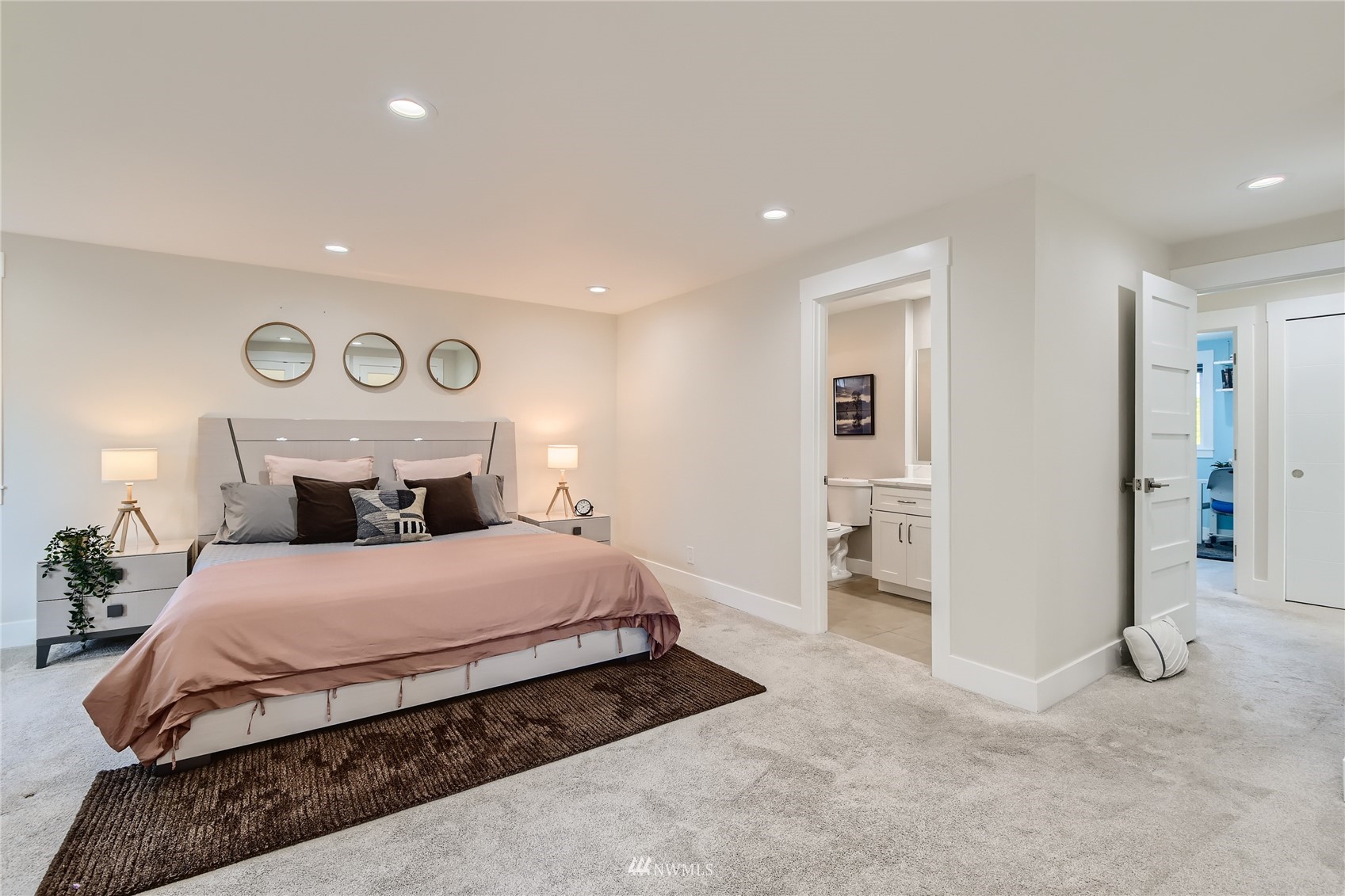 711 North 65th Street Seattle, WA 98103 - Photo 13 of 34 Gallery Image 13