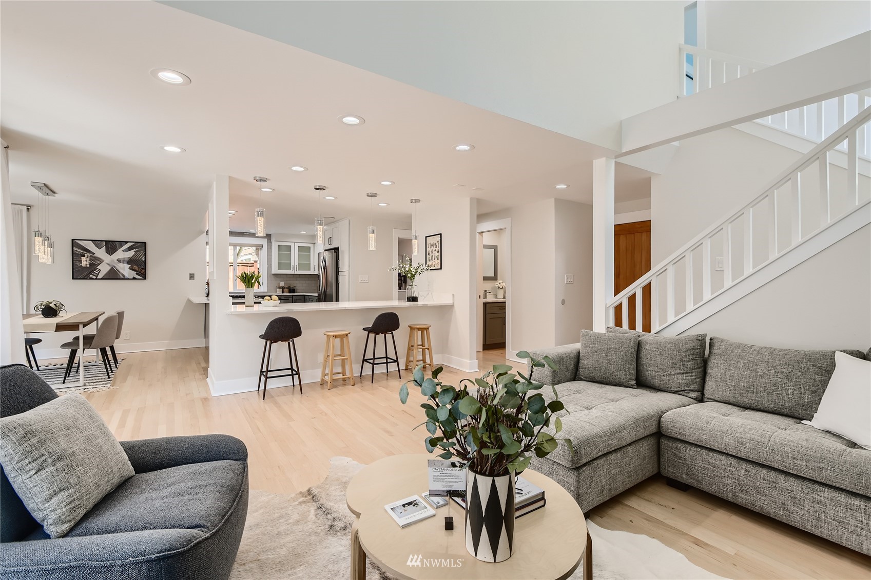 711 North 65th Street Seattle, WA 98103 - Photo 4 of 34 Gallery Image 4