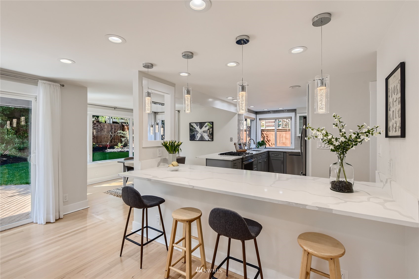 711 North 65th Street Seattle, WA 98103 - Photo 6 of 34 Gallery Image 6