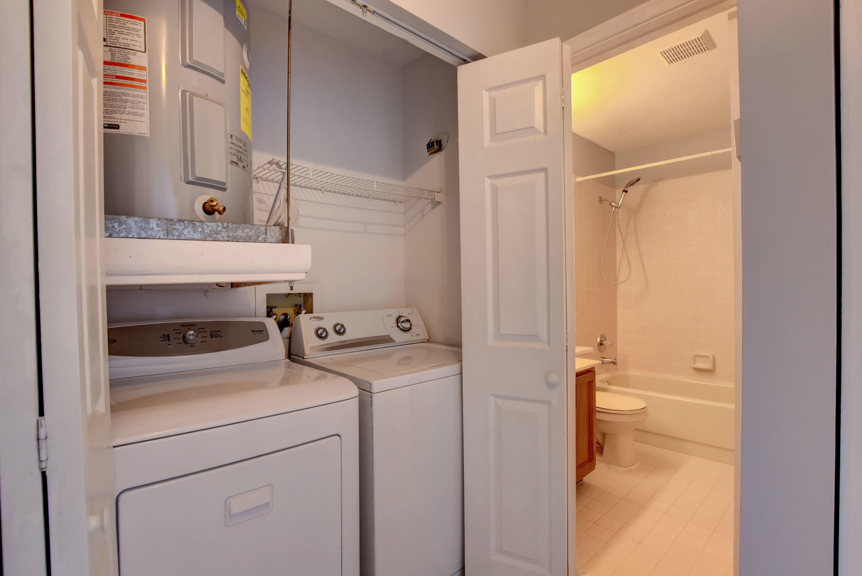 2525 Southwest 22nd Avenue, Unit 202 Delray Beach, FL 33445 - Photo 17 of 32 Laundry Room inside