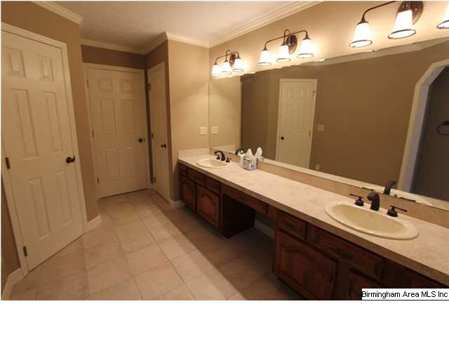 631 Hillyer High Road Anniston, AL 36207 - Photo 10 of 32