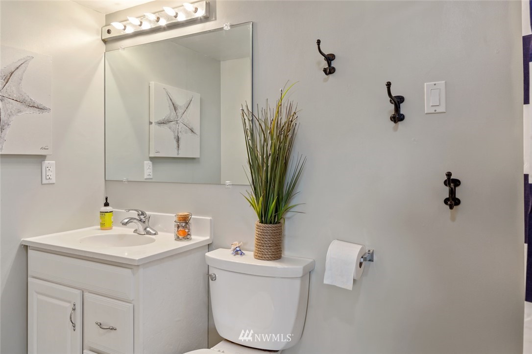823 Sheridan Road Bremerton, WA 98310 - Photo 22 of 25