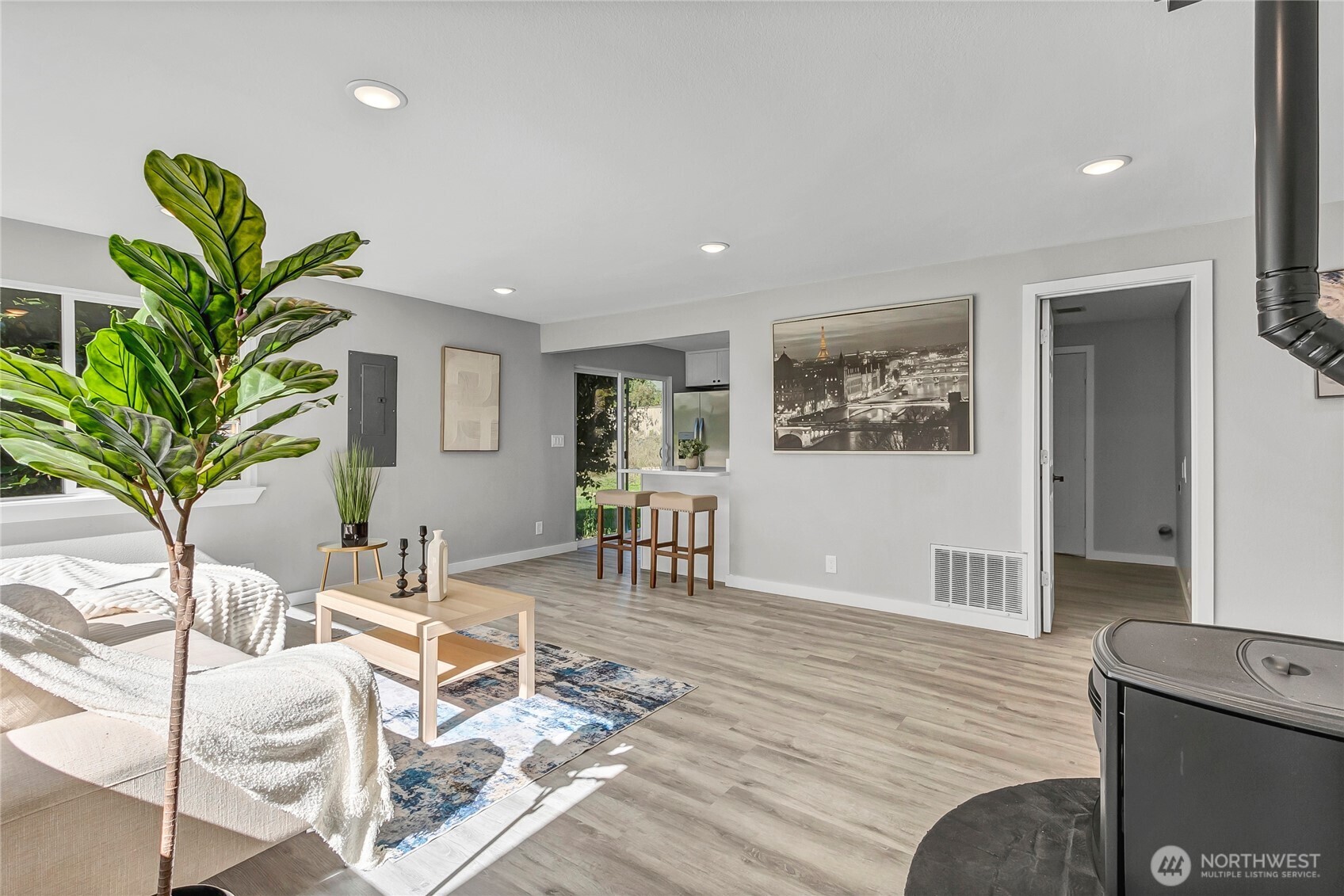 10838 Southeast 173rd Street Renton, WA 98055 - Photo 3 of 21 Gallery Image 3