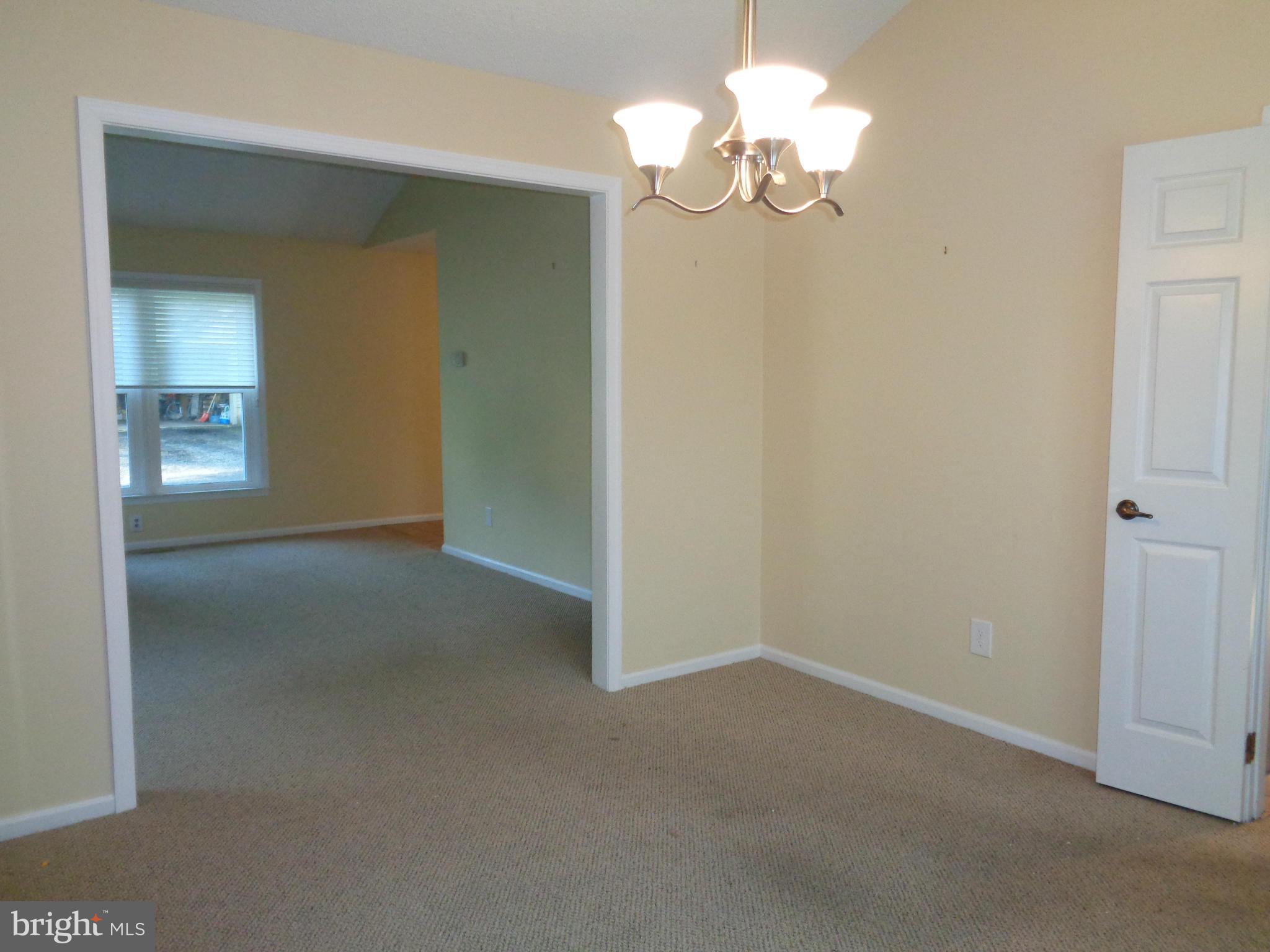 216 Hunters Ridge Road Lutherville-Timonium, MD 21093 - Photo 22 of 22 FLOWING FLOOR PLAN