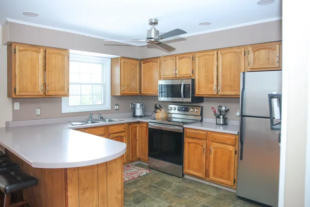 $699,000 | 25 Greenbriar Drive, Essex, VT 05452