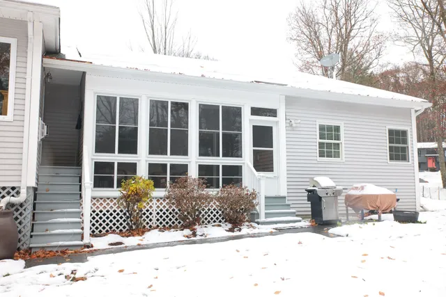 $699,000 | 25 Greenbriar Drive, Essex, VT 05452