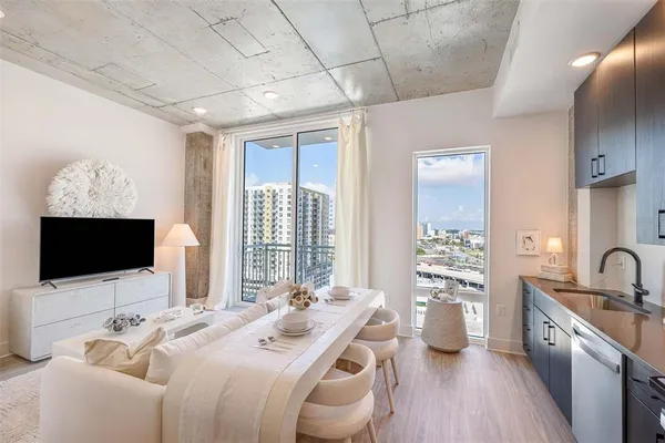 $2,506 | 601 North 12th Street, Unit S1, Tampa, FL 33602