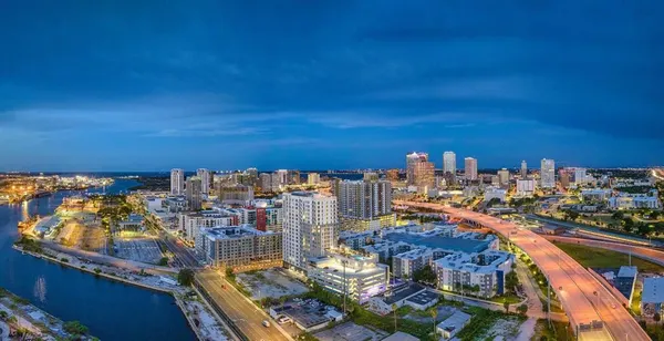 $2,506 | 601 North 12th Street, Unit S1, Tampa, FL 33602