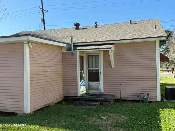 $1,200 | 1322 West University Avenue, Lafayette, LA 70506