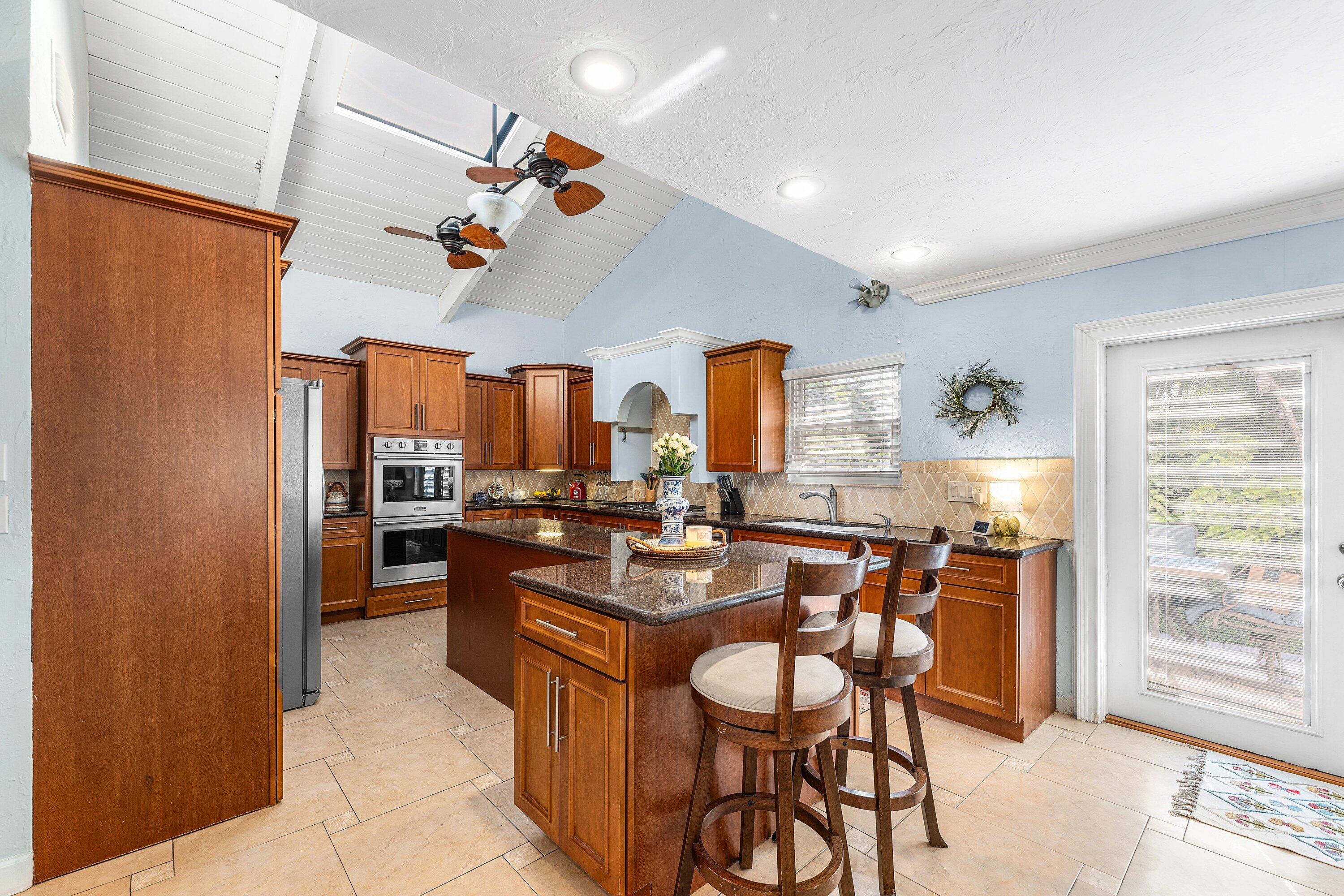 11480 Chipmunk Drive Boca Raton, FL 33428 - Photo 8 of 36 015-11480ChipmunkDrive-BocaRaton-FL-3342