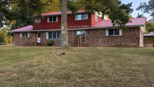 $235,000 | 911 Rocketdyne Road, Neosho, MO 64850