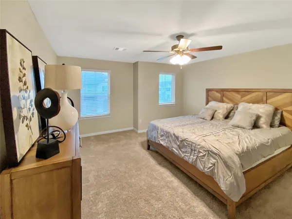$2,250 | 11922 Amber Oak Way, Tomball, TX 77375