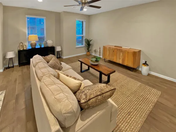 $2,250 | 11922 Amber Oak Way, Tomball, TX 77375
