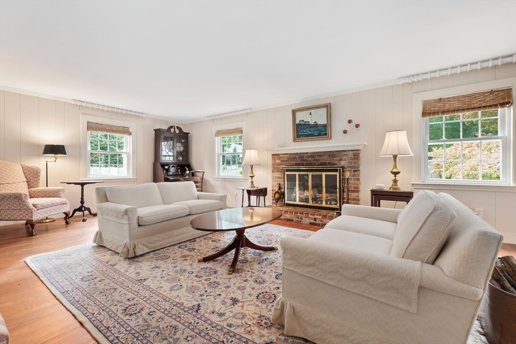 11 Naples Road Hamilton, MA 01982 - Photo 4 of 24 Gallery Image 4