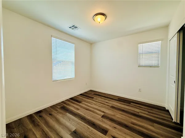 $2,000 | 398 Moonlight Opera Court, Henderson, NV 89011