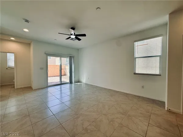 $2,000 | 398 Moonlight Opera Court, Henderson, NV 89011