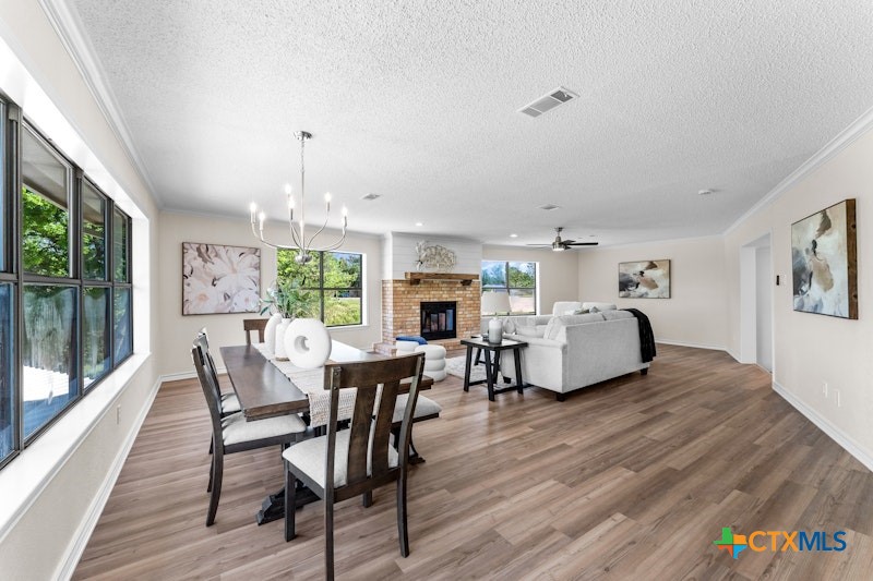 608 Ridgecrest Drive Salado, TX 76571 - Photo 12 of 43 Dining / Famlily / Lots of windows