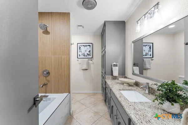 $579,000 | 608 Ridgecrest Drive, Salado, TX 76571