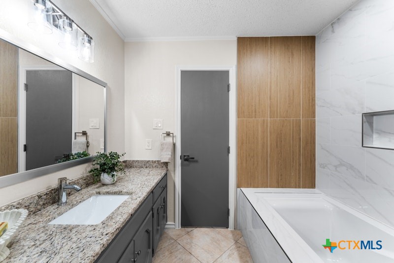 608 Ridgecrest Drive Salado, TX 76571 - Photo 26 of 43 Hall bath