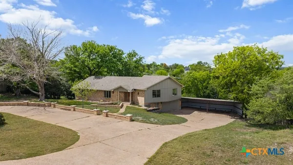 $579,000 | 608 Ridgecrest Drive, Salado, TX 76571