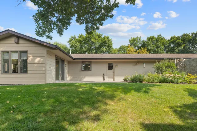 $339,900 | 1606 Reichert Avenue, Red Wing, MN 55066