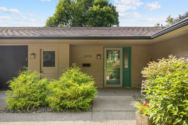 $339,900 | 1606 Reichert Avenue, Red Wing, MN 55066