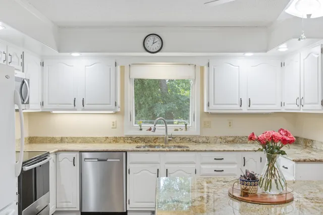 $339,900 | 1606 Reichert Avenue, Red Wing, MN 55066