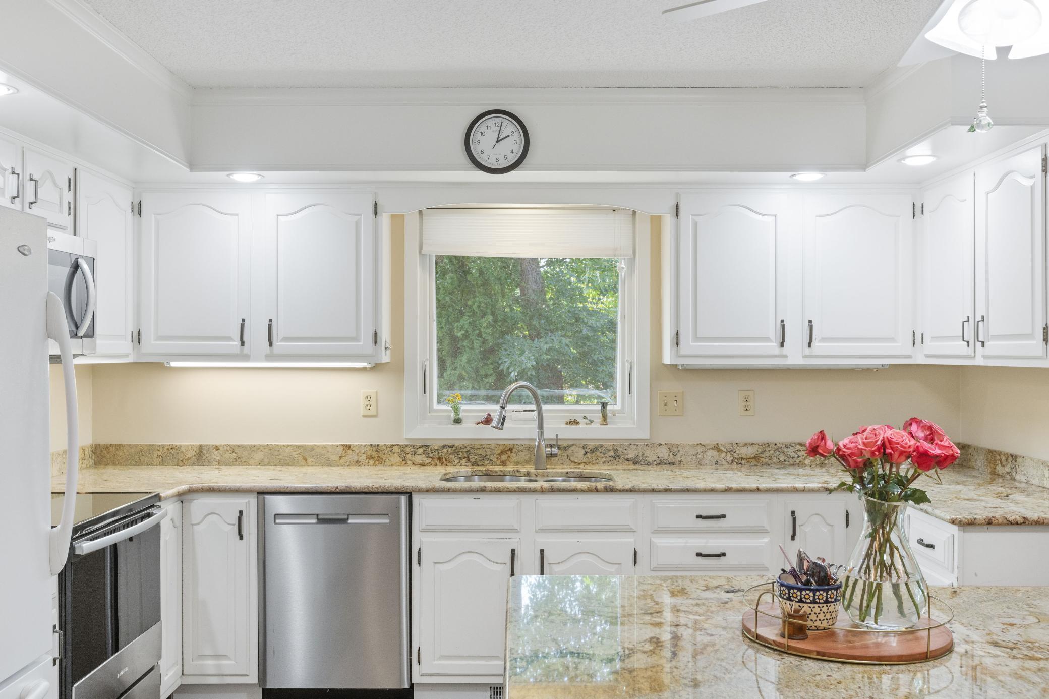 1606 Reichert Avenue Red Wing, MN 55066 - Photo 6 of 33