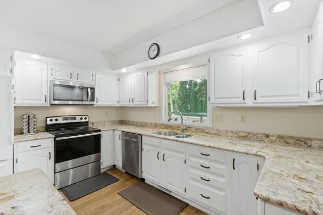 $339,900 | 1606 Reichert Avenue, Red Wing, MN 55066