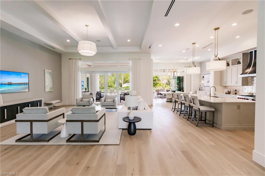 493 Myrtle Road Naples, FL 34108 - Photo 5 of 50 Main Living Area
