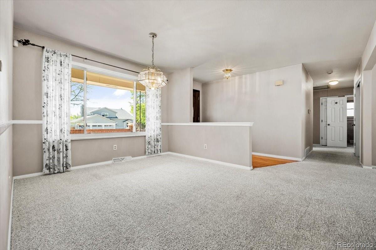 5477 South Cimarron Road Littleton, CO 80123 - Photo 3 of 31