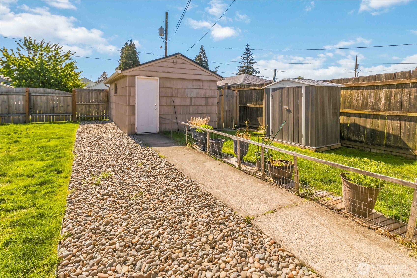 356 28th Avenue Longview, WA 98632 - Photo 22 of 24 a view of a house with a yard