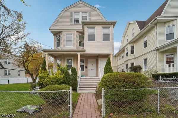 $2,750 | 50 Riggs Place, Unit 2, West Orange, NJ 07052