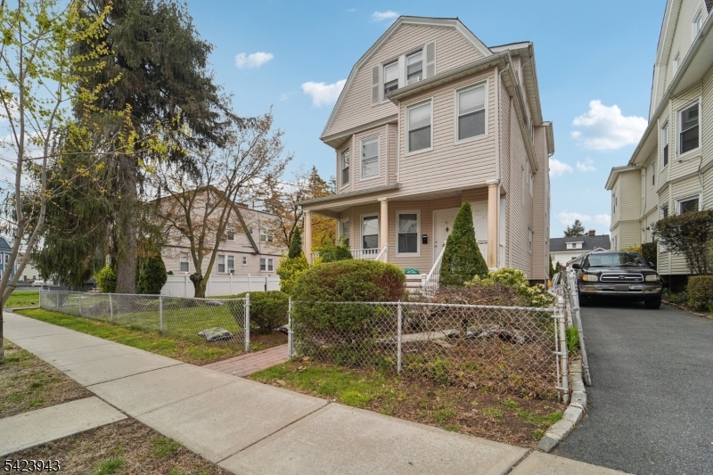 50 Riggs Place, Unit 2 West Orange, NJ 07052 - Photo 2 of 29