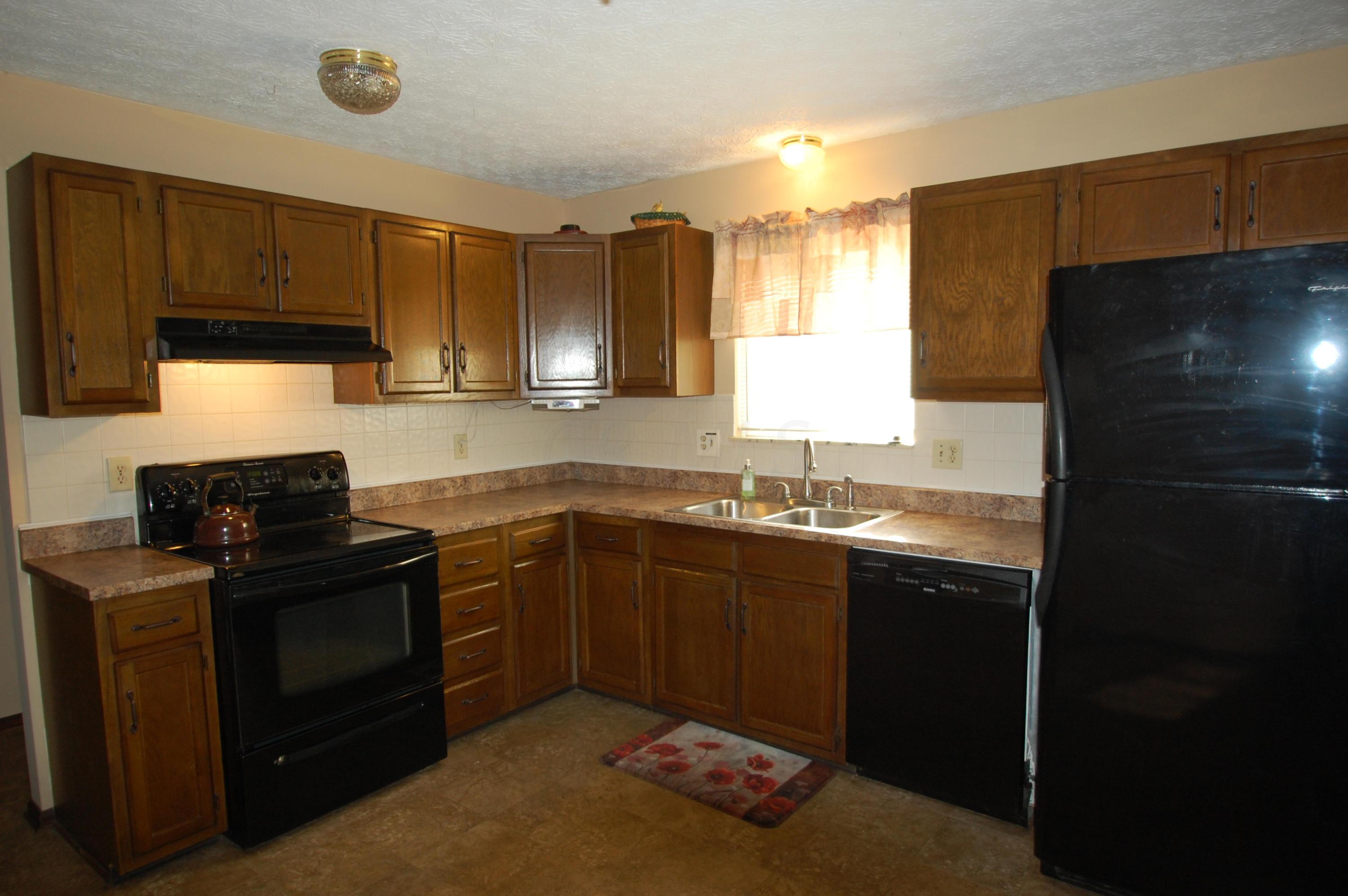 1761 Rushing Way Columbus, OH 43235 - Photo 4 of 39 Gallery Image 4