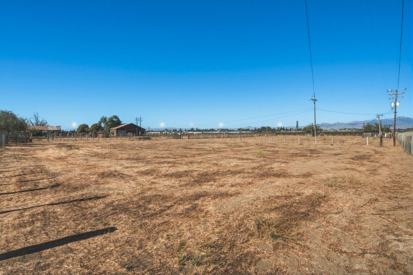 315 Riverside Road Hollister, CA 95023 - Photo 40 of 44 Gallery Image 40