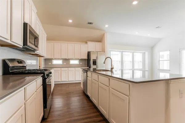 $2,250 | 2017 Camay Street, Leander, TX 78641