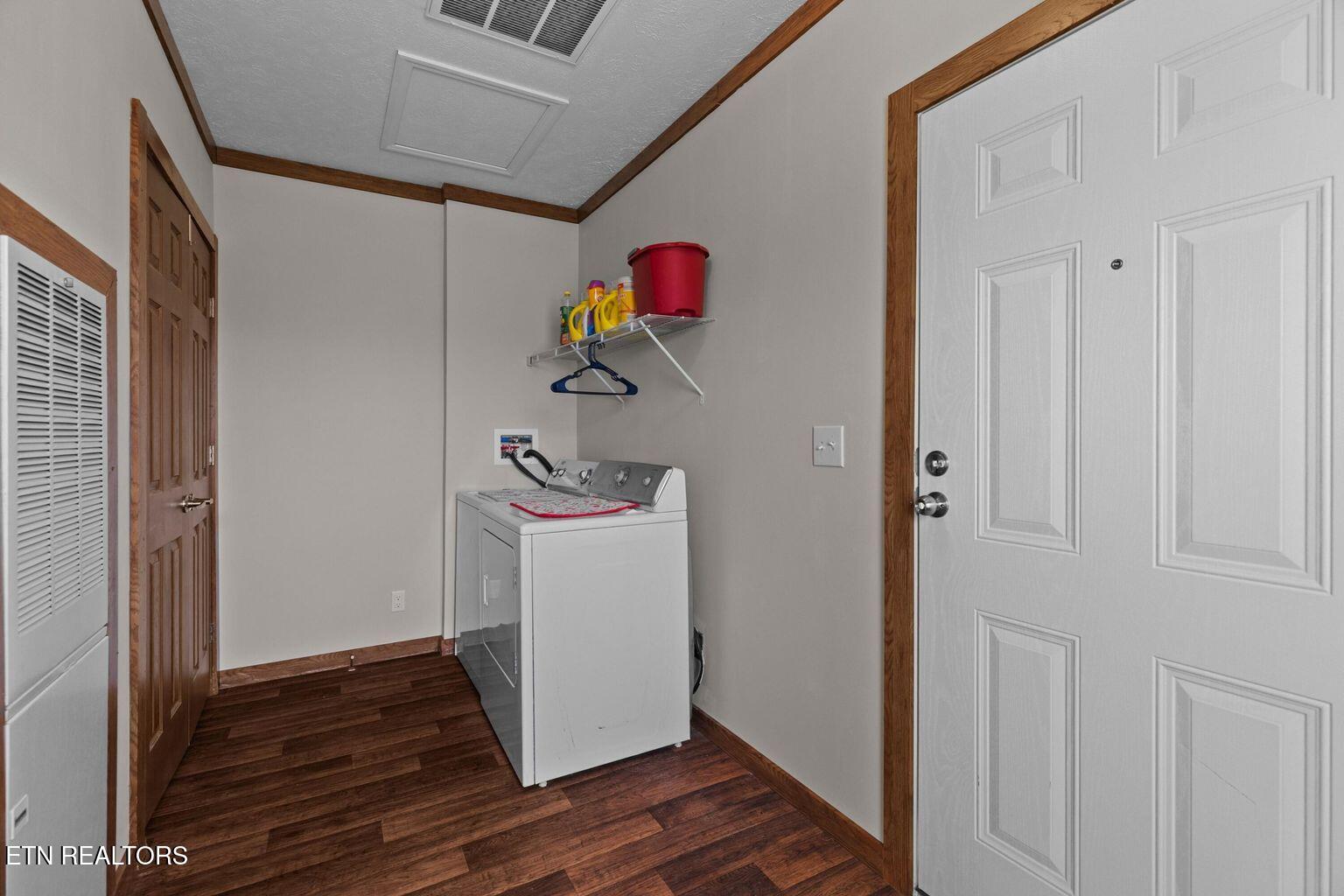 1349 Valley Home Road Dandridge, TN 37725 - Photo 17 of 23 pic 17