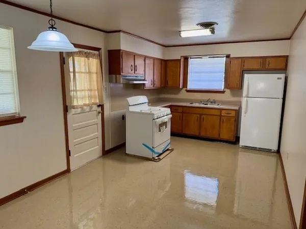 $1,100 | 405 Omega Street, Unit B, Belle Chasse, LA 70037