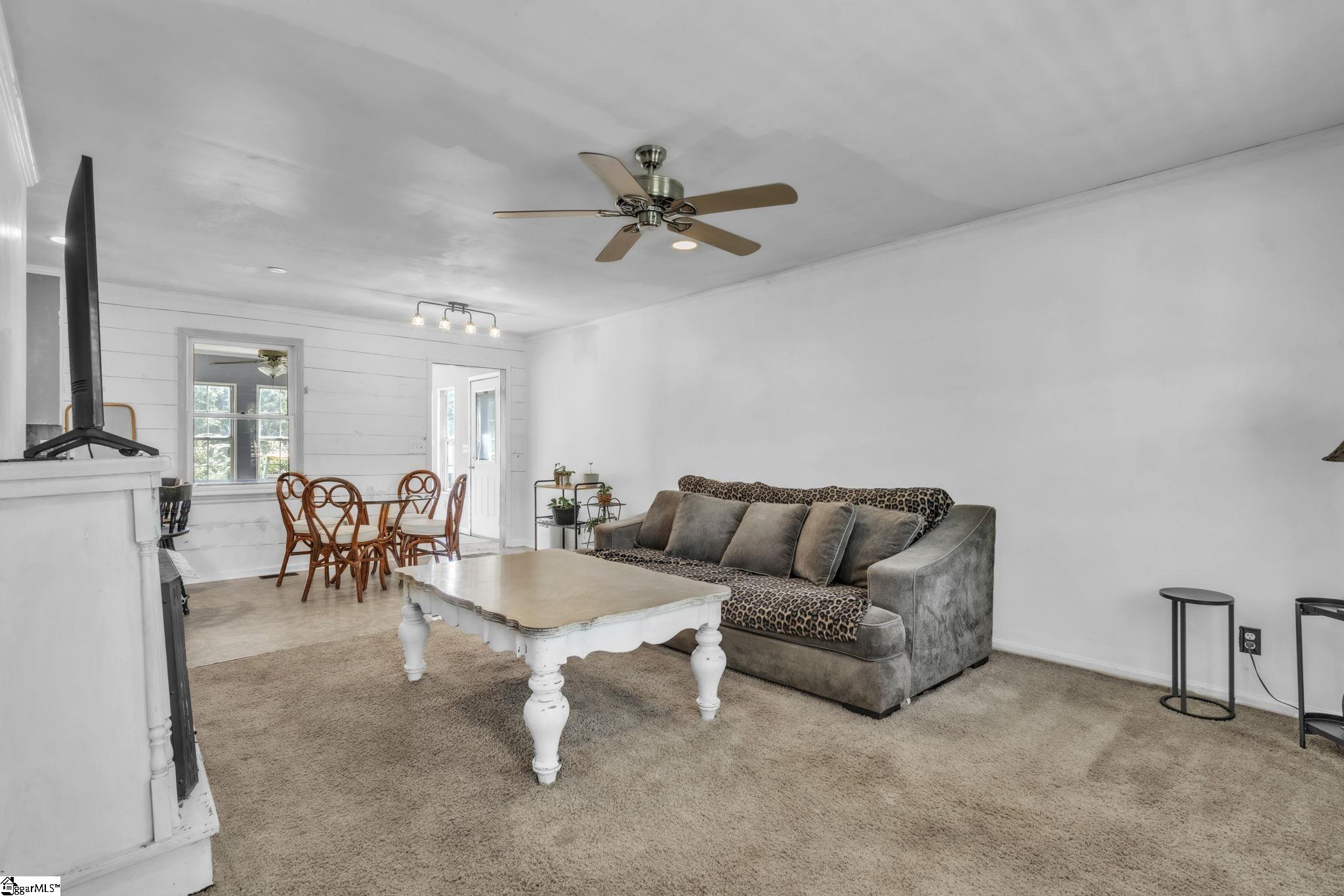 408 Bakerville Road Easley, SC 29642 - Photo 6 of 32