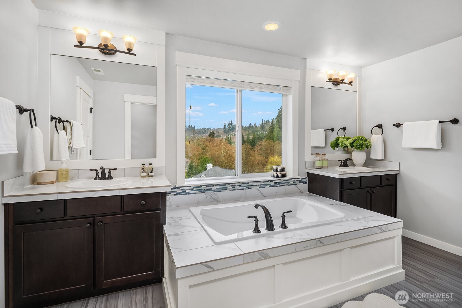 9911 Northeast 158th Street Bothell, WA 98011 - Photo 19 of 40