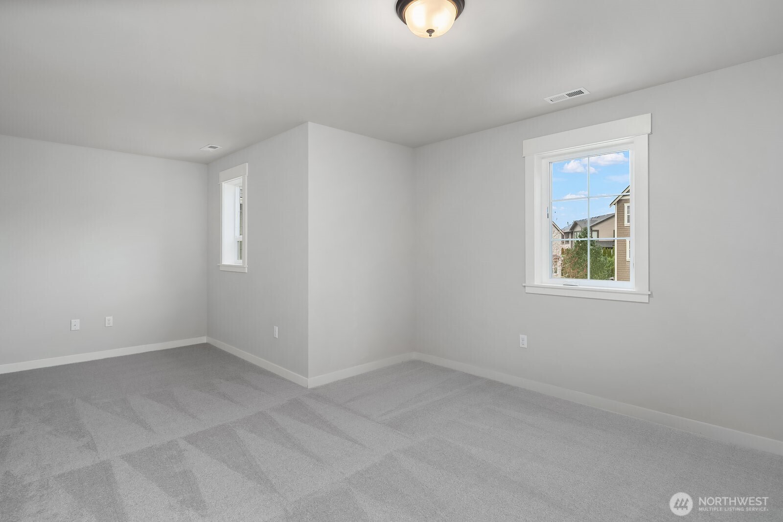 9911 Northeast 158th Street Bothell, WA 98011 - Photo 29 of 40