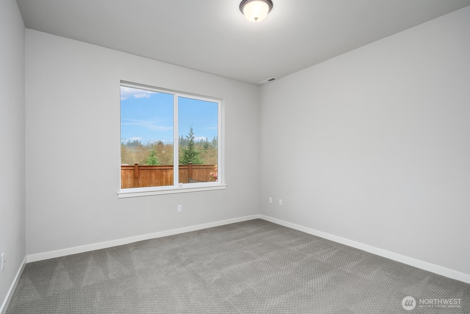 9911 Northeast 158th Street Bothell, WA 98011 - Photo 32 of 40