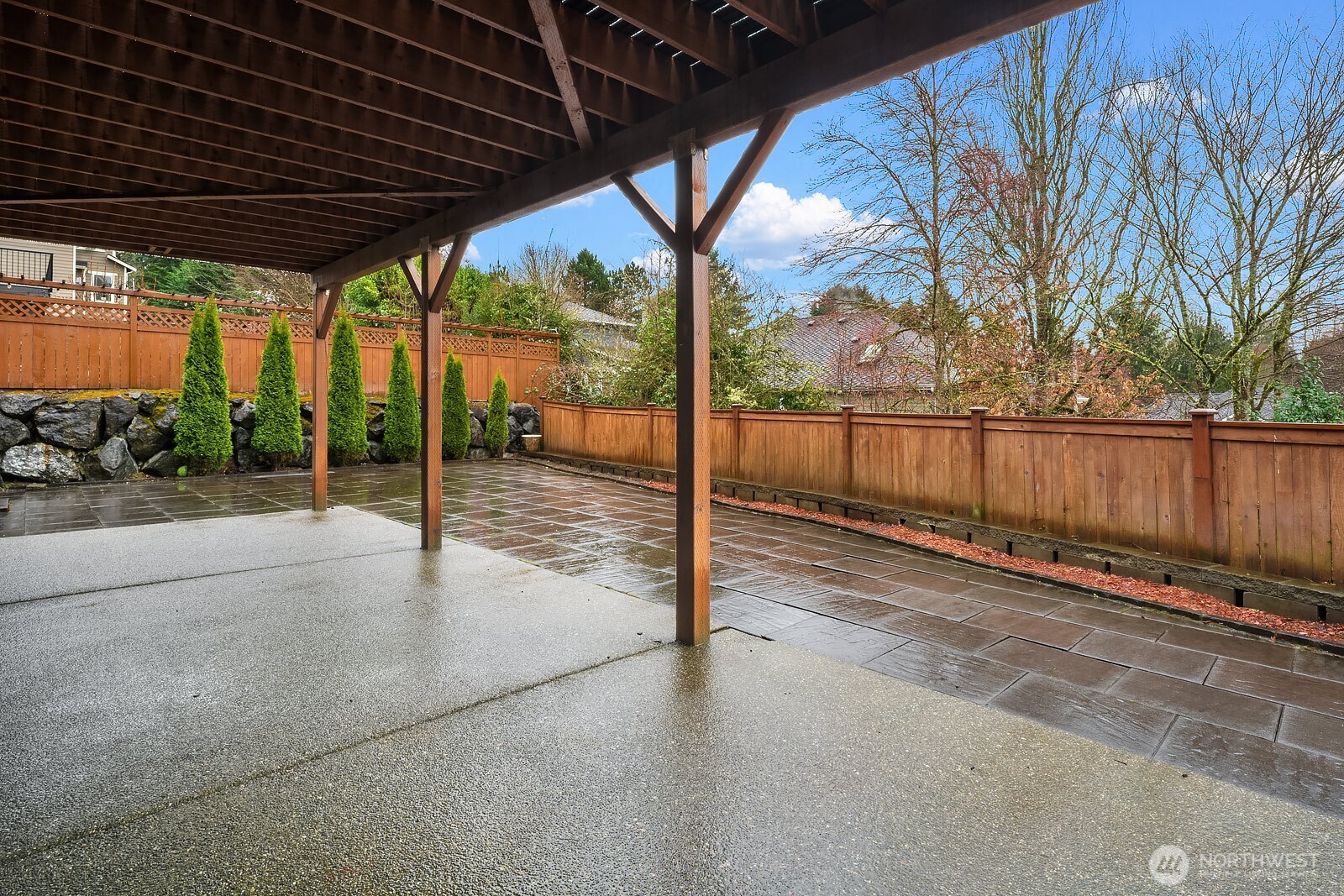 9911 Northeast 158th Street Bothell, WA 98011 - Photo 38 of 40