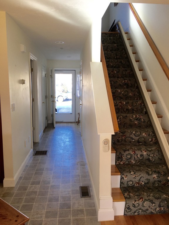 8 Village Way, Unit 8 Rutland, MA 01543 - Photo 8 of 13