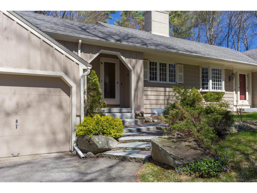 8 Split Rock Road Exeter, NH 03833 - Photo 3 of 33
